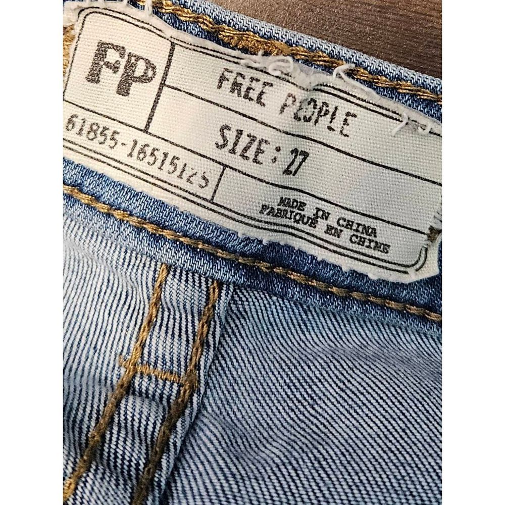 Free People Distressed Button fly Skinny Jeans Size 27 - Picture 6 of 8